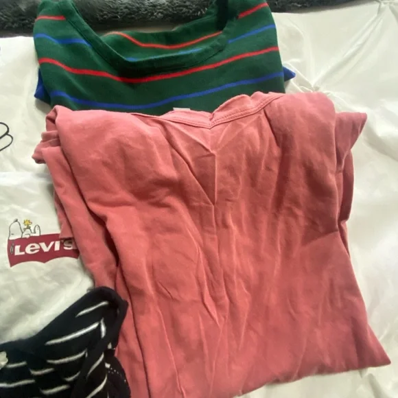 T-SHIRT BUNDLE! - Picture 8 of 8